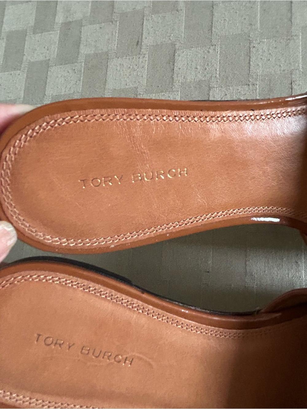 Tory Burch Eleanor Slides Sandals in Bourbon Brown Goat Leather - Picture 7 of 13